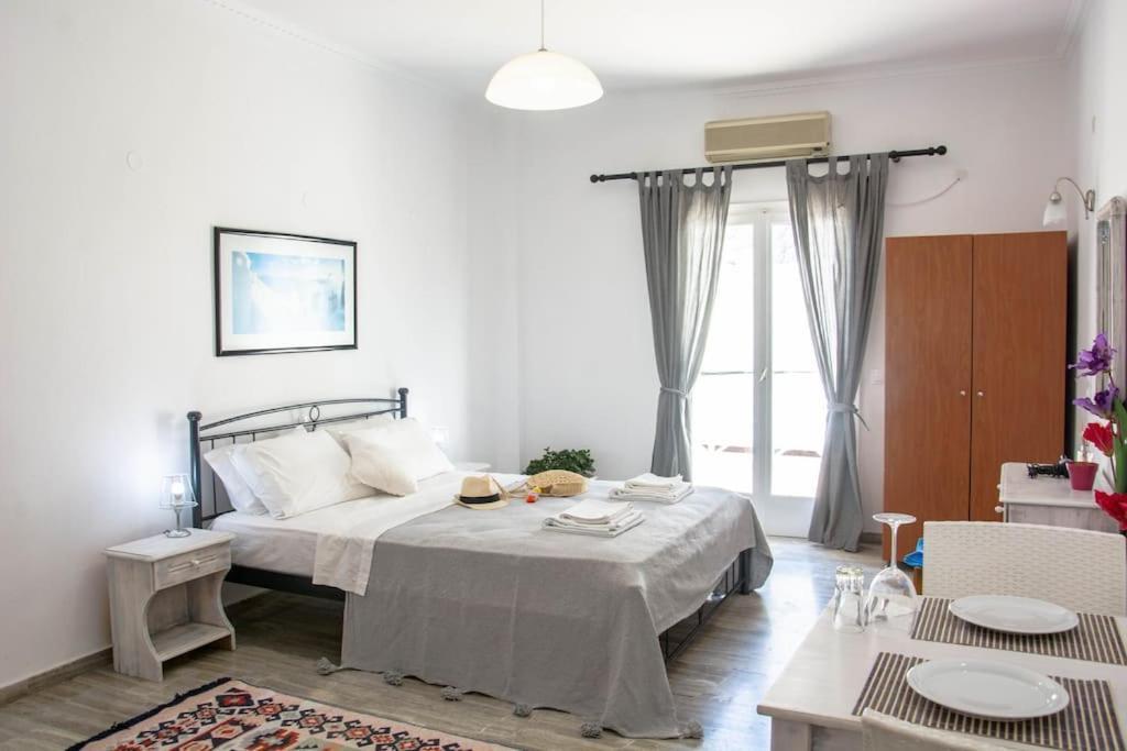 White Wave Studio 1 , 3Min Walk From Kamari Beach Exterior foto