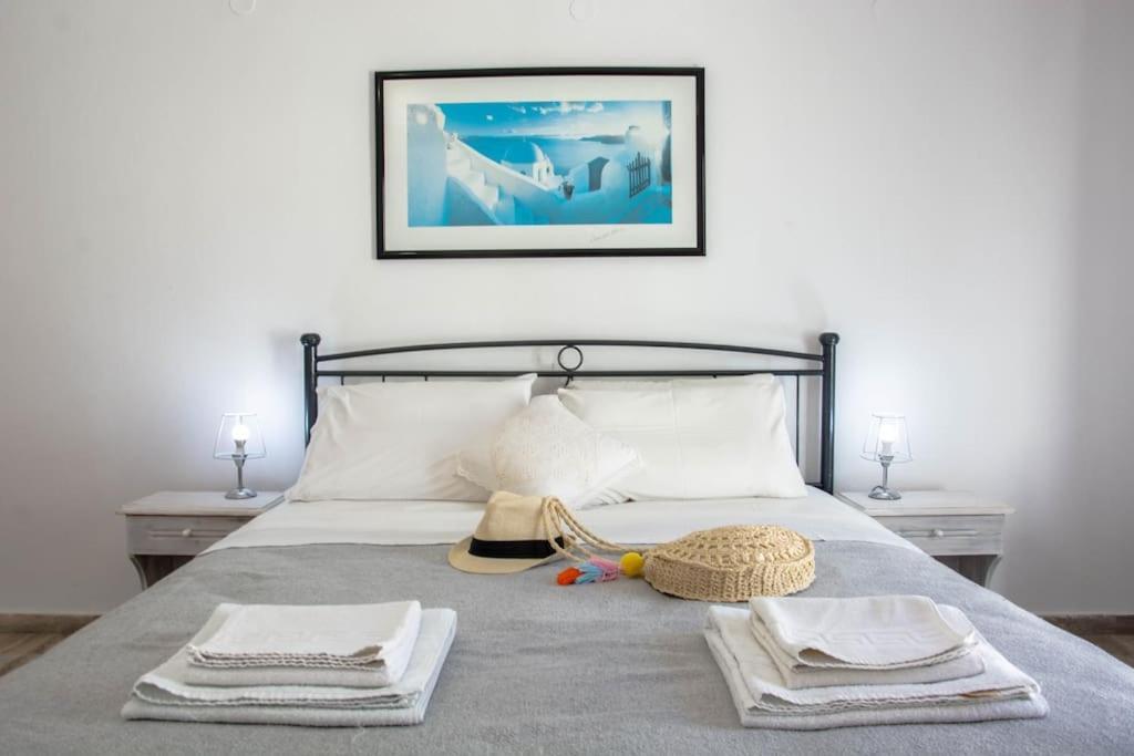 White Wave Studio 1 , 3Min Walk From Kamari Beach Exterior foto